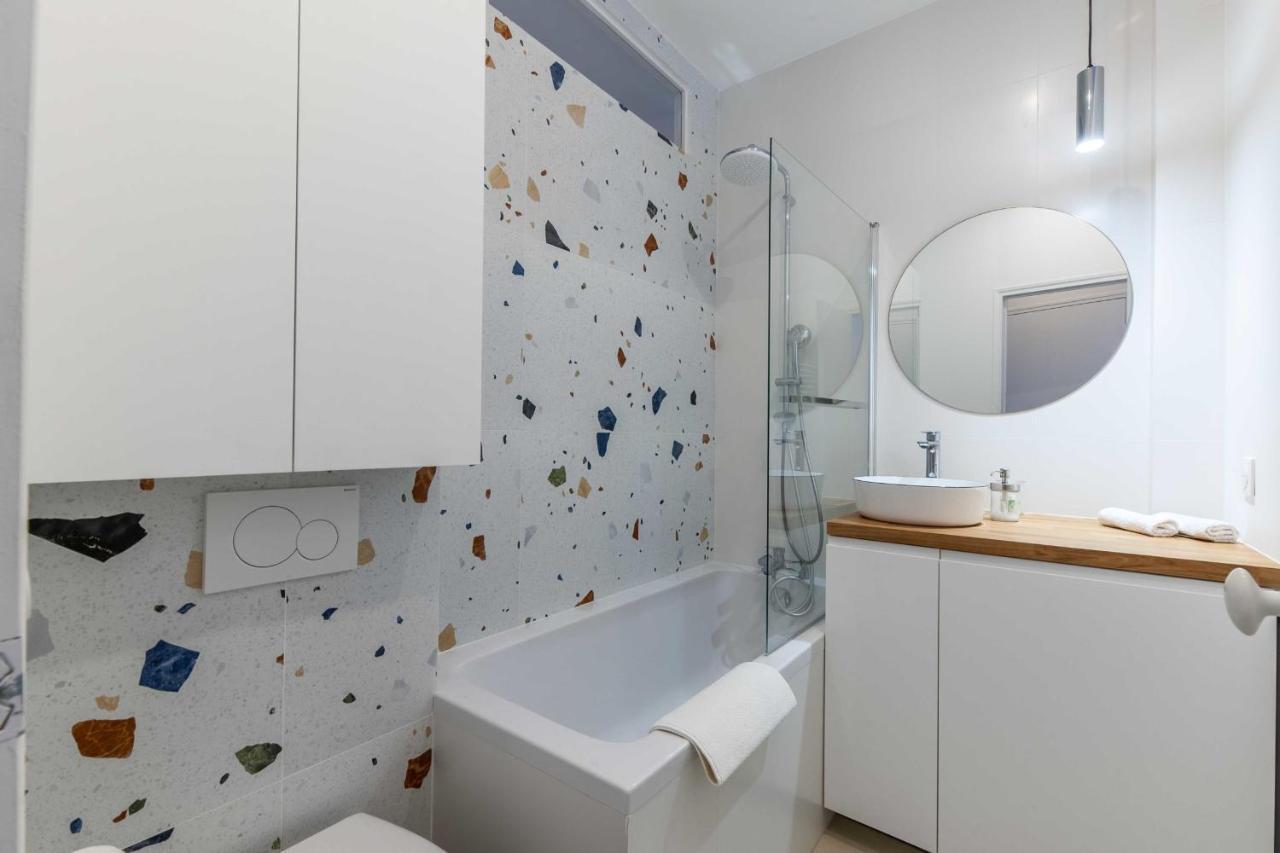 2-Bedroom Apartment With Balcony Near Hippodrome Deauville Eksteriør billede
